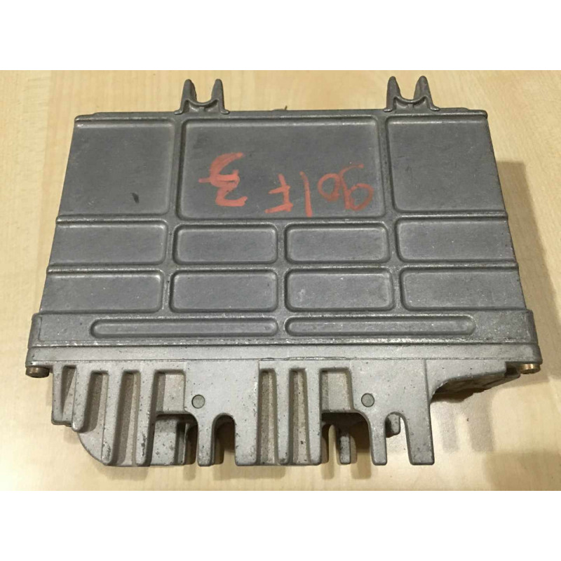 ENGINE ECU BOSCH MA1 3 0261203314 315 VAG 032906026D